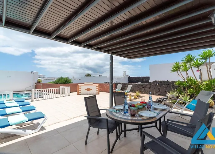 242 - Casa Blanca By Now Ltd * Playa Blanca (Lanzarote)