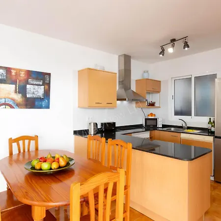 242 - Casa Blanca By Now Ltd * Playa Blanca (Lanzarote)